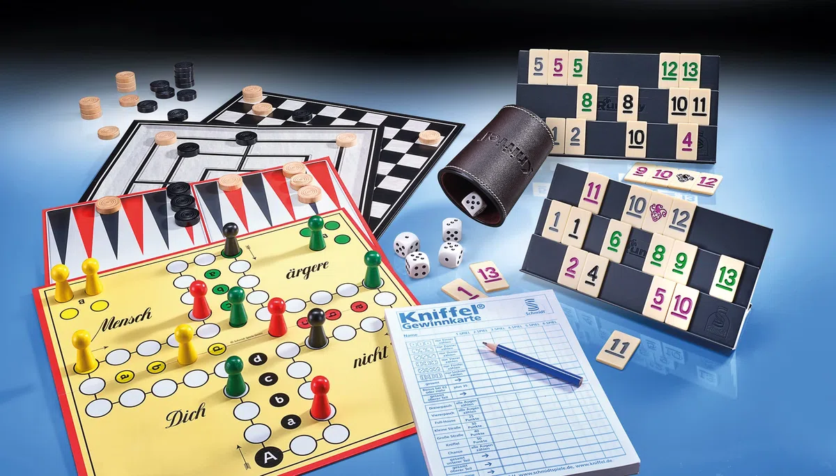 Schmidt Spiele 49196 Colección de Juegos Classic Line Edition, Multicolor, tamaño Mediano